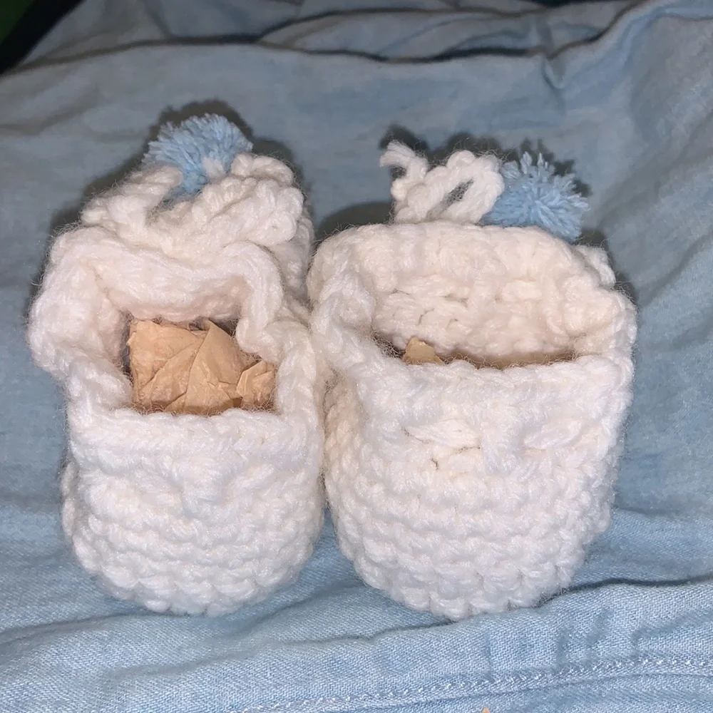 Handcrafted vintage baby booties white blue pompom
